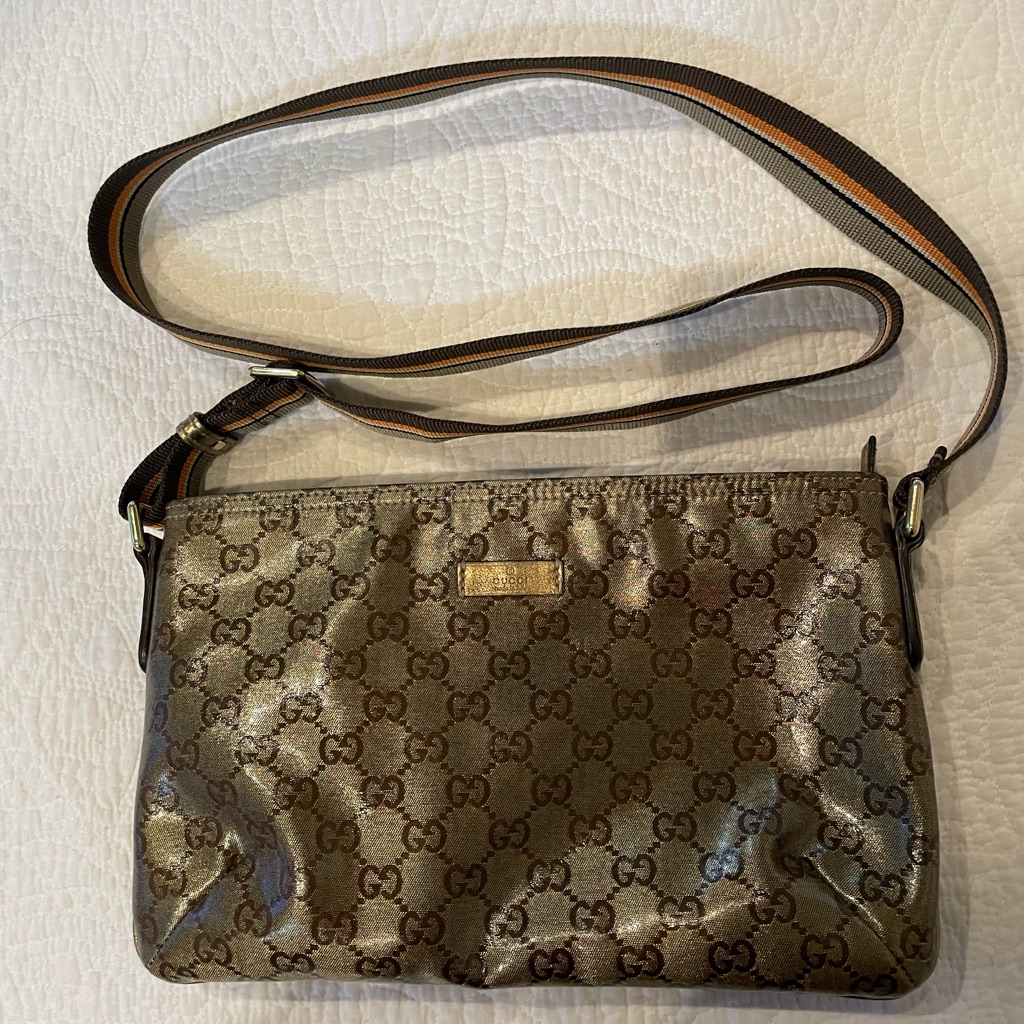 Authentic Gucci Gg Logo Crossbody Bag